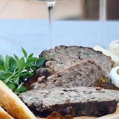 Pâté de campagne maison : facile et traditionnel.