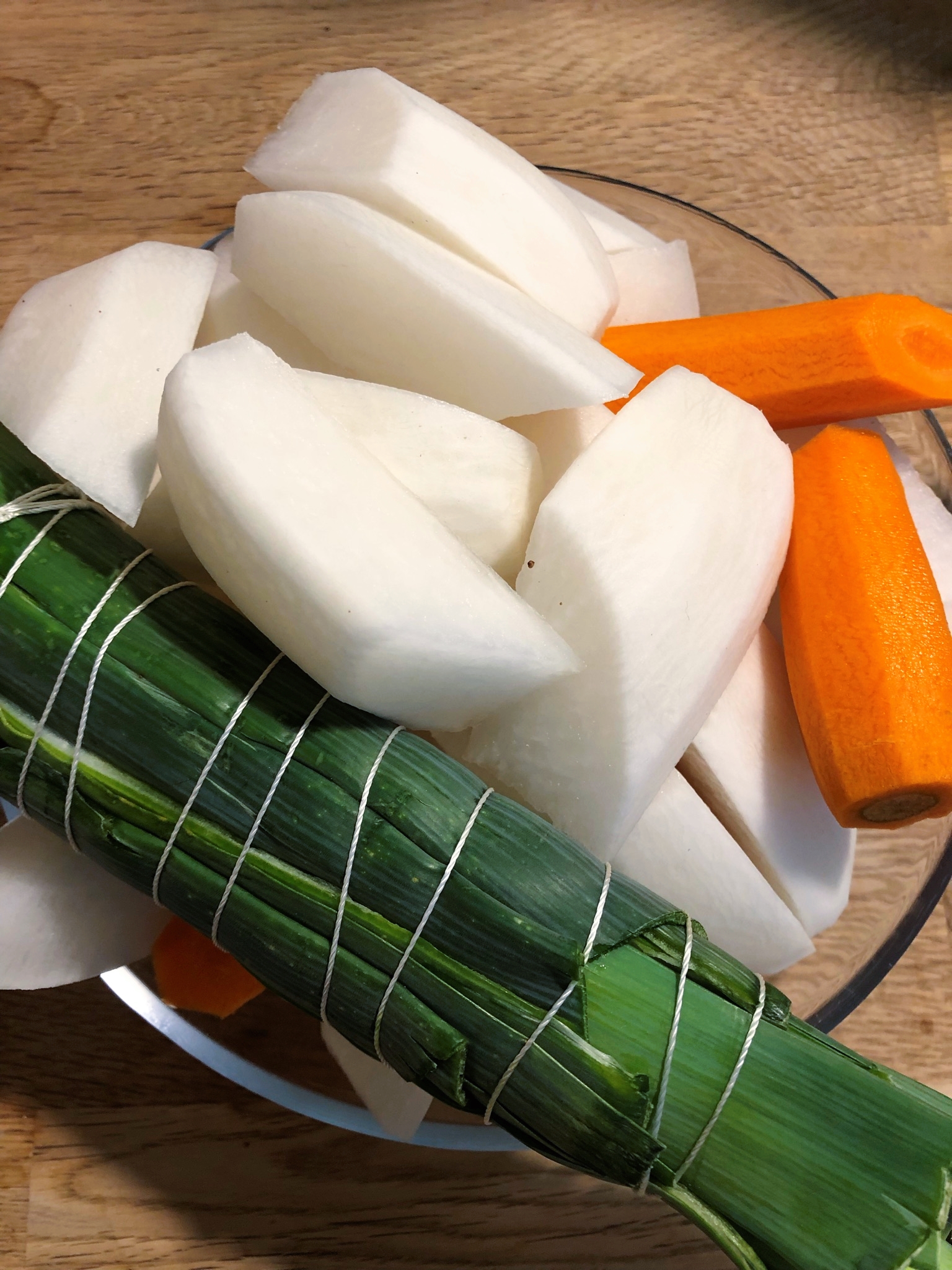 LA POTÉE DE JARRET DE PORC – Hunting Bonnie