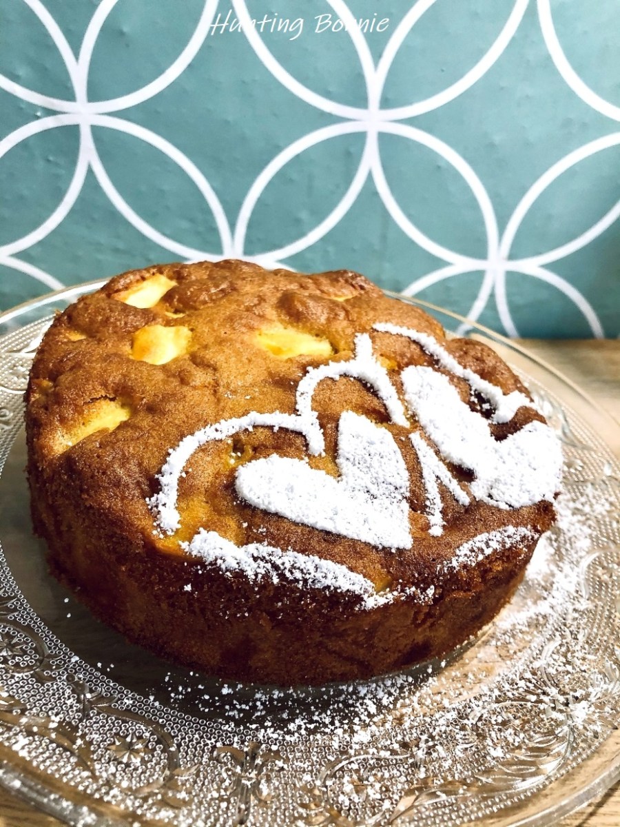 GÂTEAU AUX POMMES et à la FLEUR D&rsquo;ORANGER