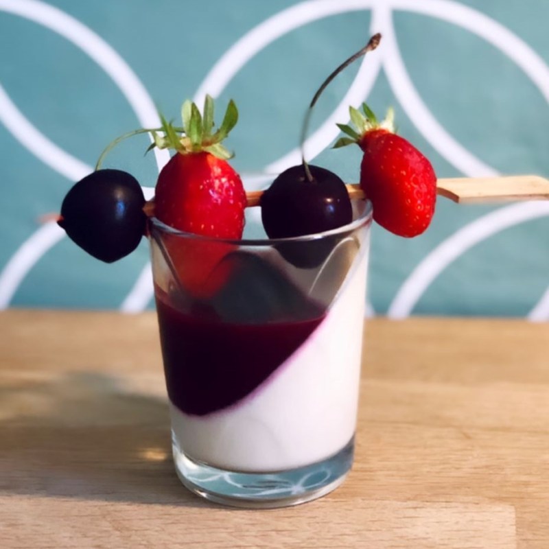 PANNA COTTA et coulis de fraises