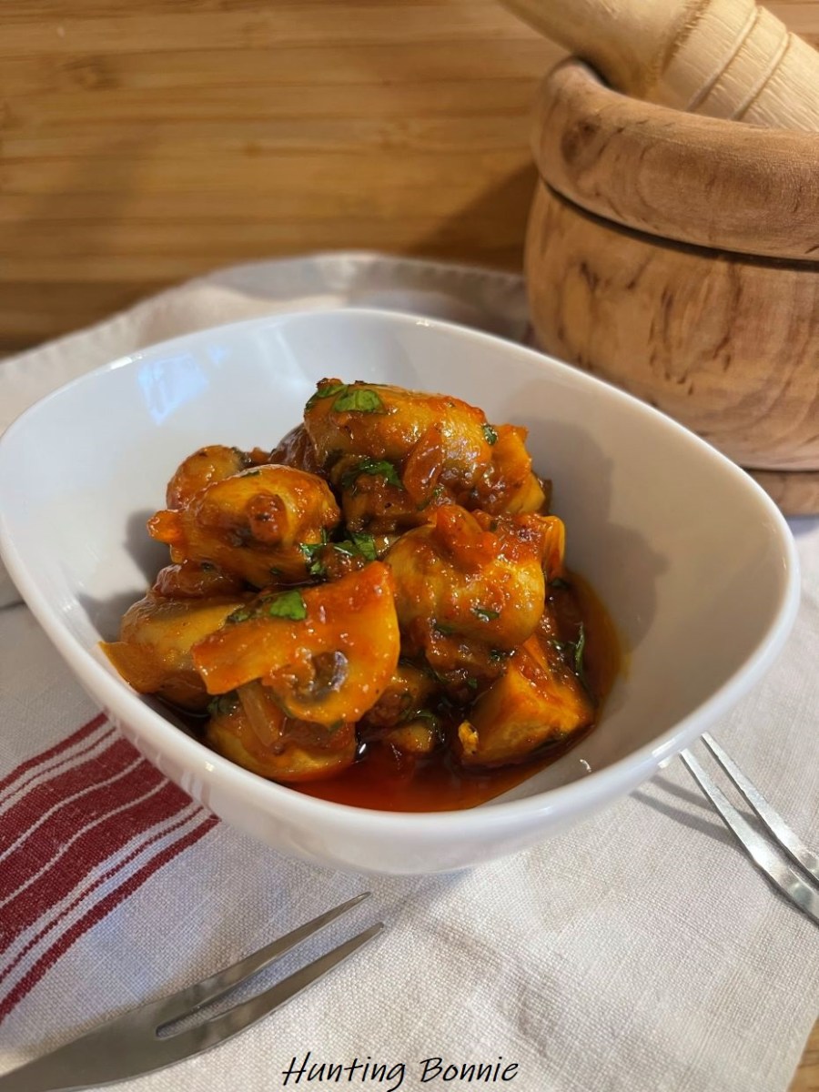 CHAMPIGNONS À LA GRECQUE