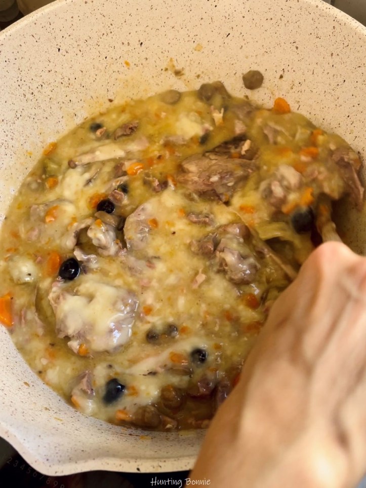 Ajout du roux délayé au bouillon