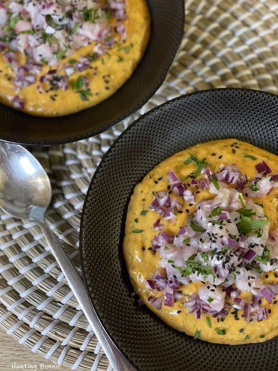 TARTARE DE DORADE, Crème de patate douce et sésame noir