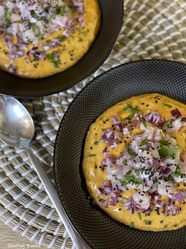 Tartare de dorade et crème de patate douce et sésame noir