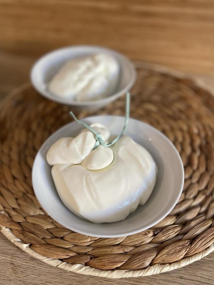 Burrata - Hunting Bonnie