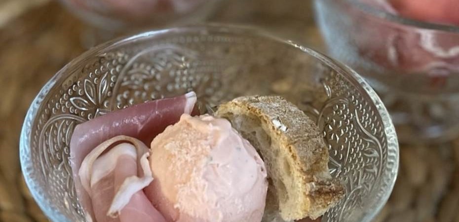 Glace à la tomate, mascarpone et origan