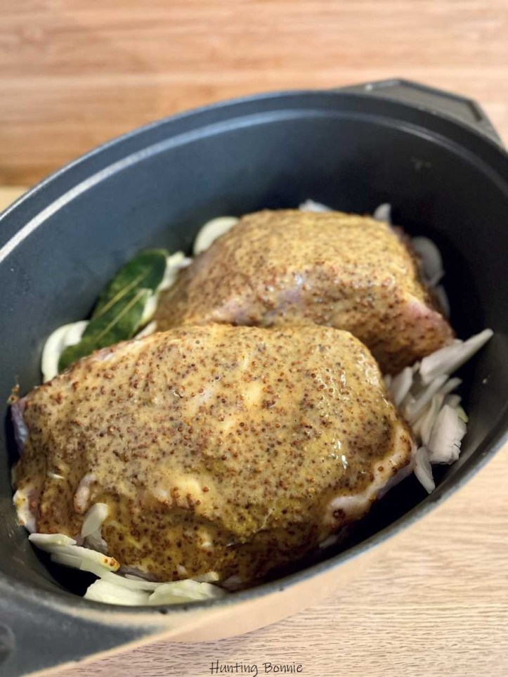 Palette de porc badigeonnée de moutarde et de miel