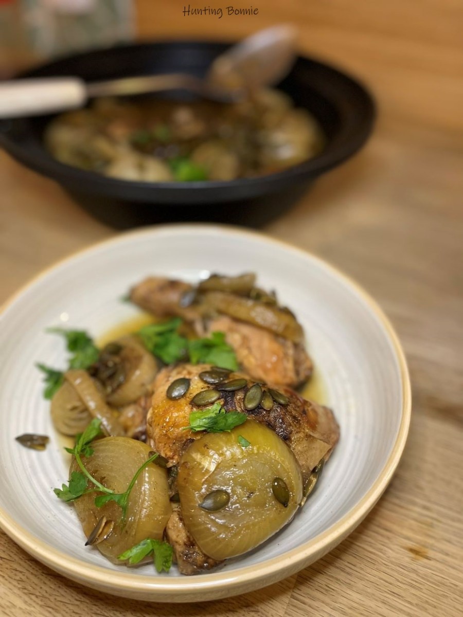 Tajine de Poulet aux Oignons et Graines de Courge