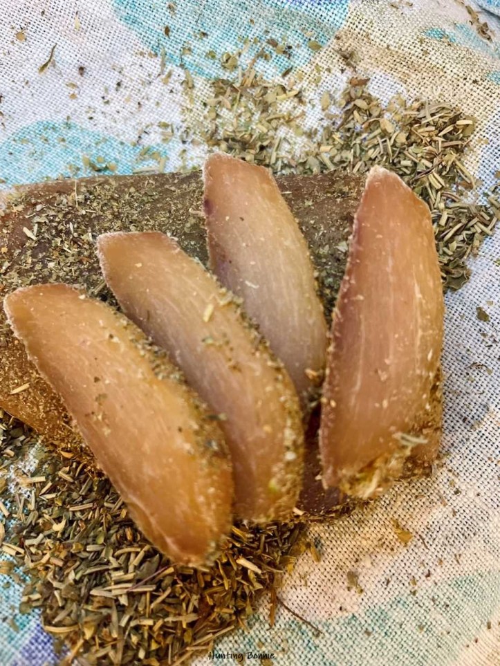 Poulet séché aux herbes et épices (salaison maison)