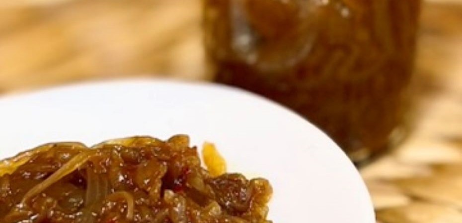 Confit d'oignons doux des Cévennes au piment d'Espelette