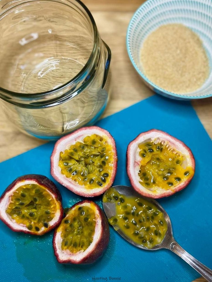 Préparation du RHUM ARRANGÉ aux Fruits de la passion