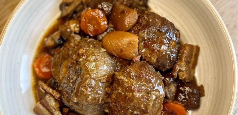 Joues de porc confites au miel et au cidre – Hunting Bonnie