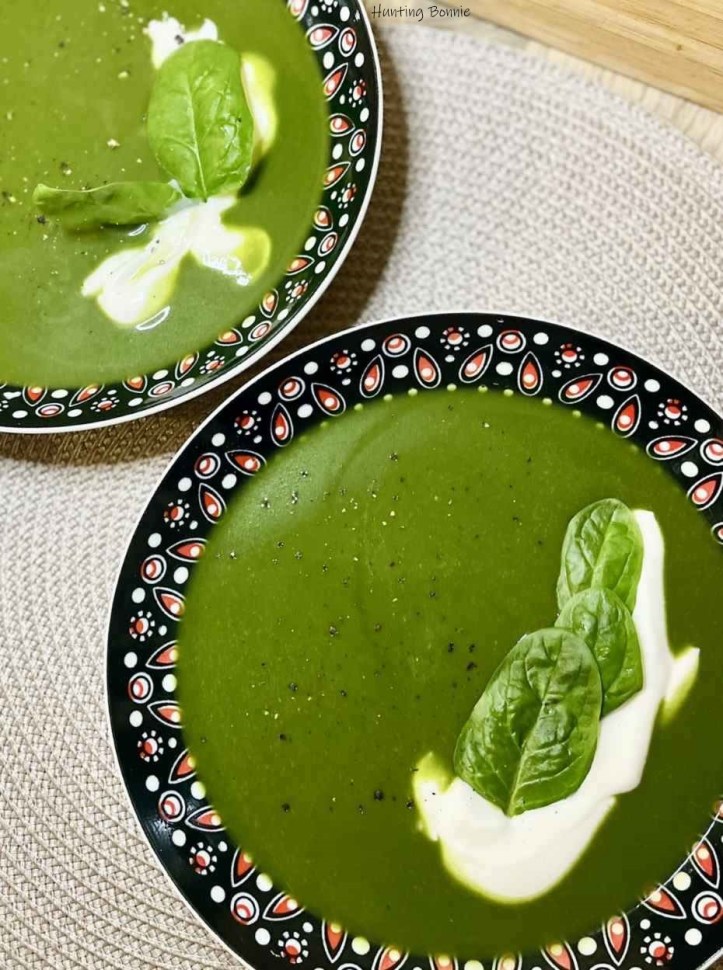 Velouté de jeunes pousses d'épinards