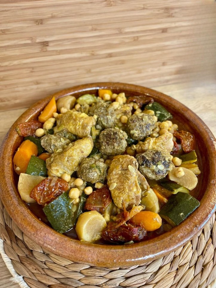 Couscous au poulet et boulettes de bœuf merguez