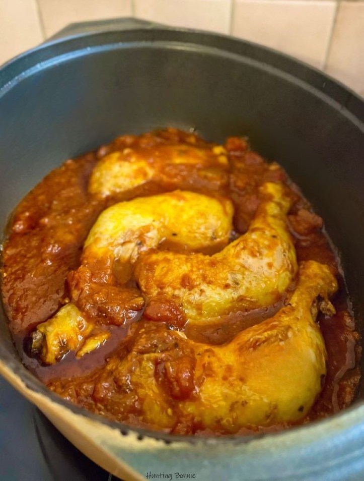 Cuisses de poulet mijotées à la tomate