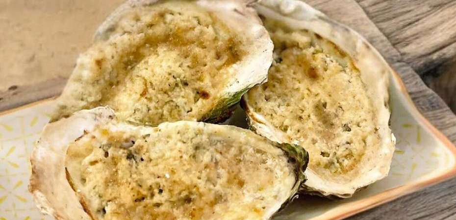 HUÎTRES GRATINÉES à la crème et au zeste de citron