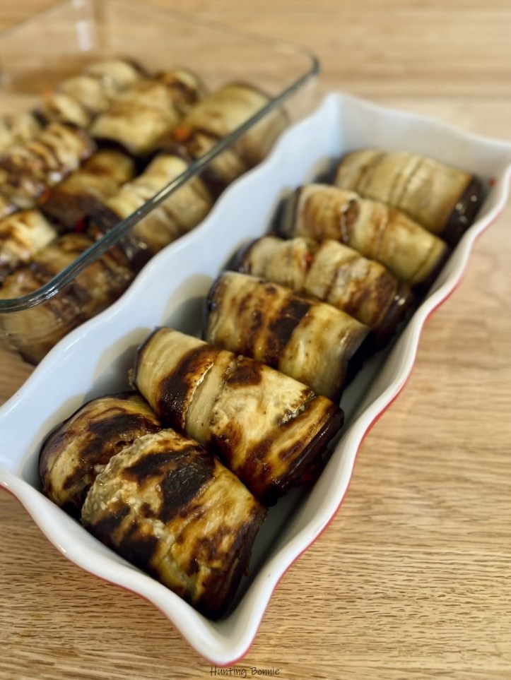 Roulés d’aubergines au bœuf, poivrons et épices