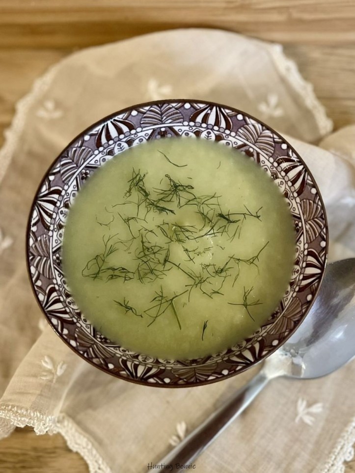 Soupe de chayote aux fanes de fenouil