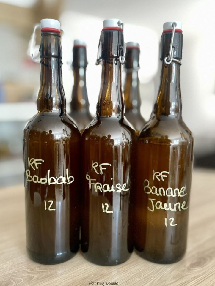Seconde  fermentation (F2) de kéfir de fruits dans des bouteilles de bière
