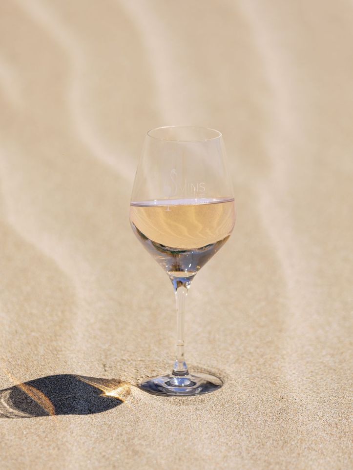 Rosé Sable de Camargue _ Crédit photo Vins Sable de Camargue Laurent REBELLE