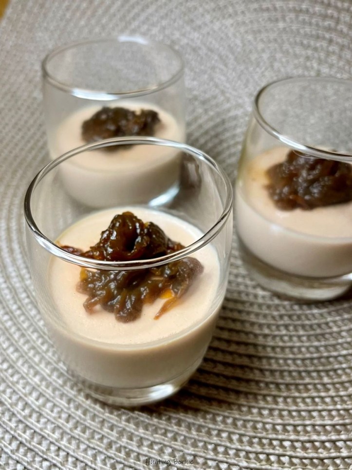 PANNA COTTA SALÉE mousse de canard, porto et piment d’Espelette