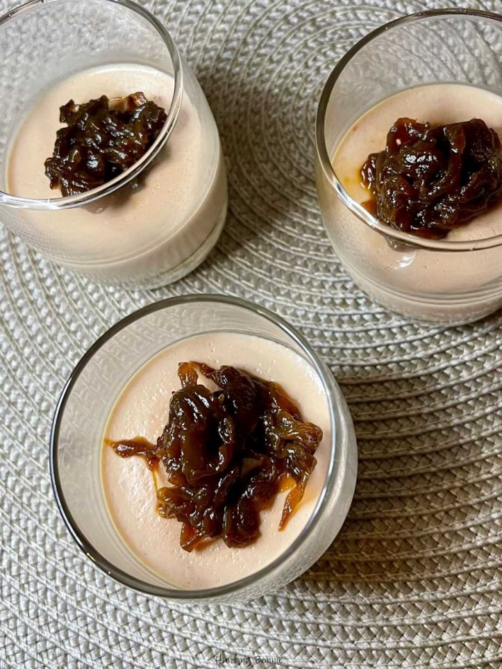 PANNA COTTA SALÉE mousse de canard, porto et piment d’Espelette