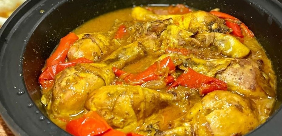 Tajine de poulet aux poivrons rouges