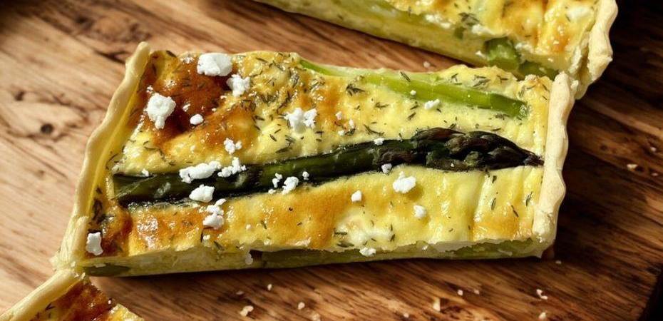 Quiche aux asperges, feta et thym